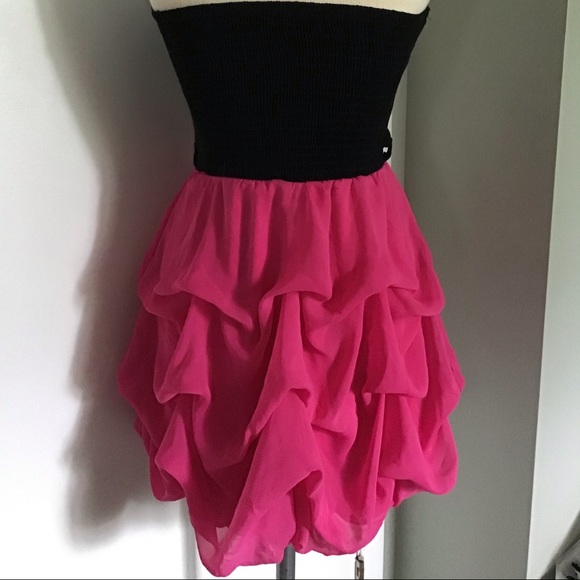 Limite Dresses & Skirts - 💖Host Pick💖 Hot pink ruffled party dress